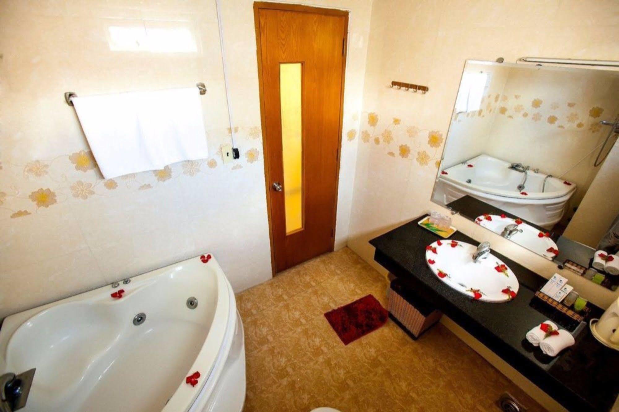 Art Boutique Hotel Να Τρανγκ Εξωτερικό φωτογραφία